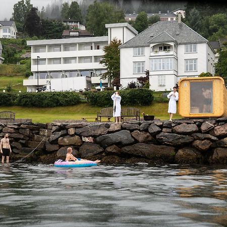 Balestrand Fjordapartments Holmen 19A Eksteriør billede