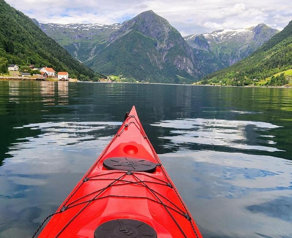 Balestrand Fjordapartments Holmen 19A Eksteriør billede